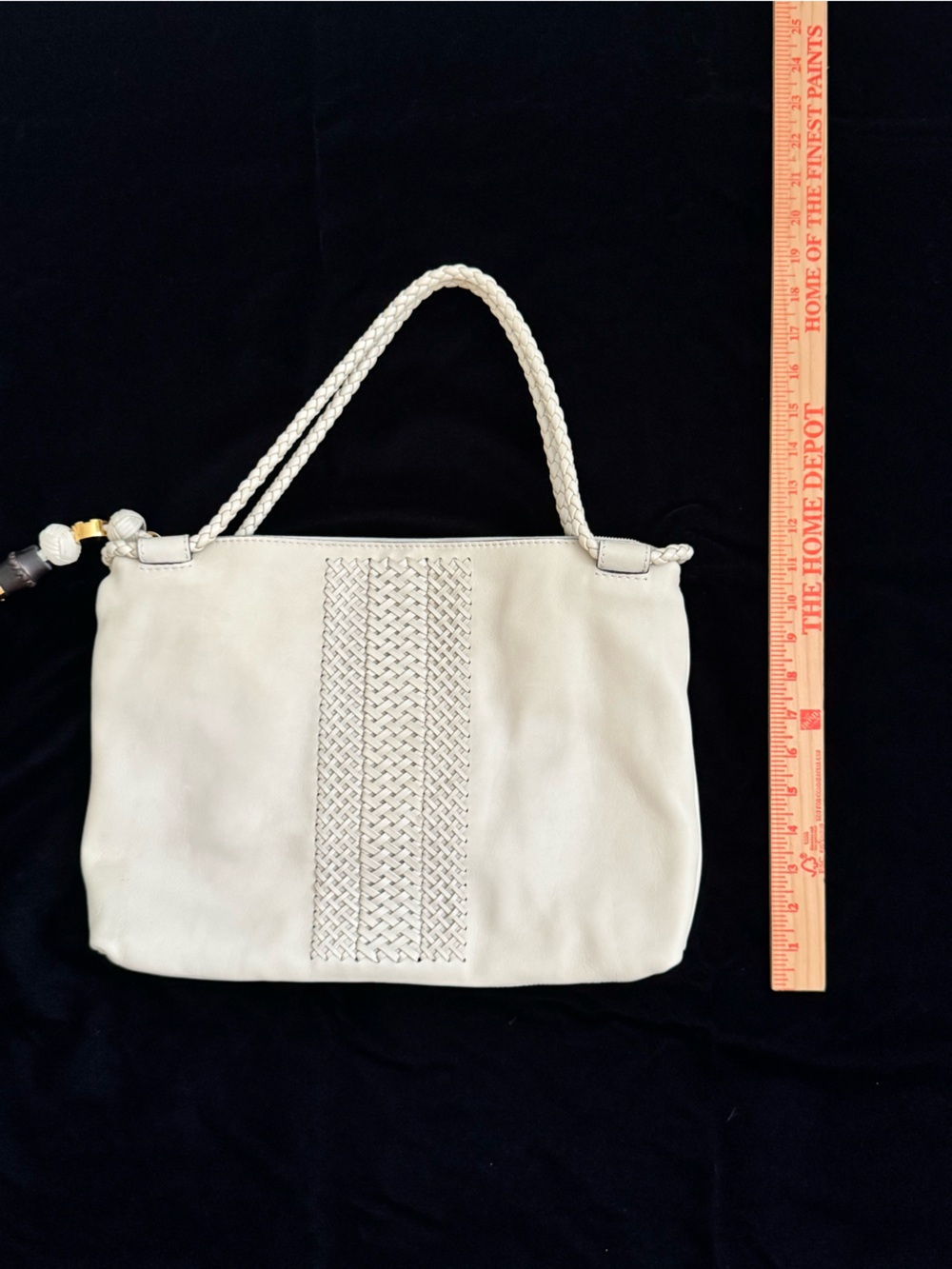 🔹 NEVER USED Vintage GUCCI Cream Lambskin Woven Bamboo Tassel Shoulder Bag - Picture 2 of 16